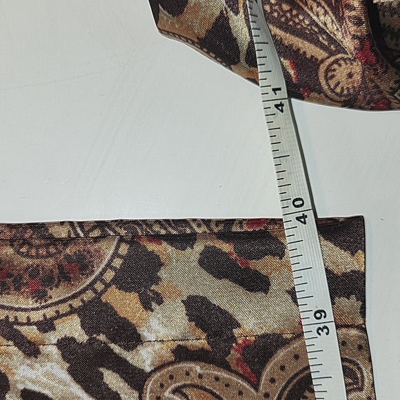 COPY - Morgan Taylor Intimates 2 Piece Pajama Set (M) - Picture 9 of 16